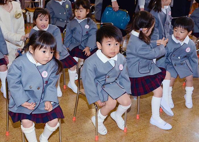 聖徳大附属幼稚園 制服 - 子供用品