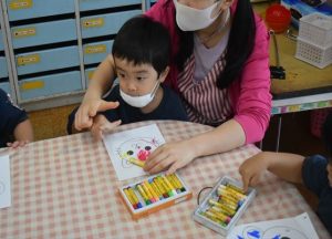 塗り絵 満３歳児 パンダ組 聖徳大学附属成田幼稚園