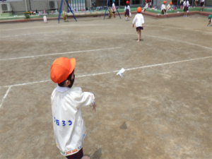 飛んだ 飛んだ 紙飛行機 聖徳大学附属成田幼稚園