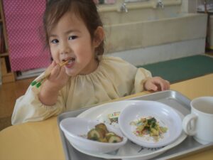 クレヨンぐるぐる 塗り絵 満３歳児 パンダ組 聖徳大学附属成田幼稚園